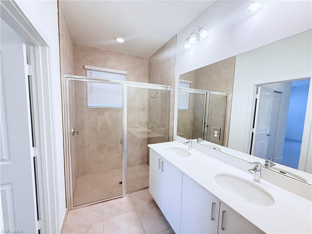 SILVERWOOD - Residential Lease