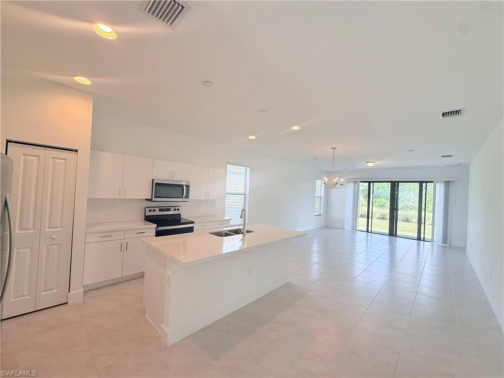 SILVERWOOD - Residential Lease