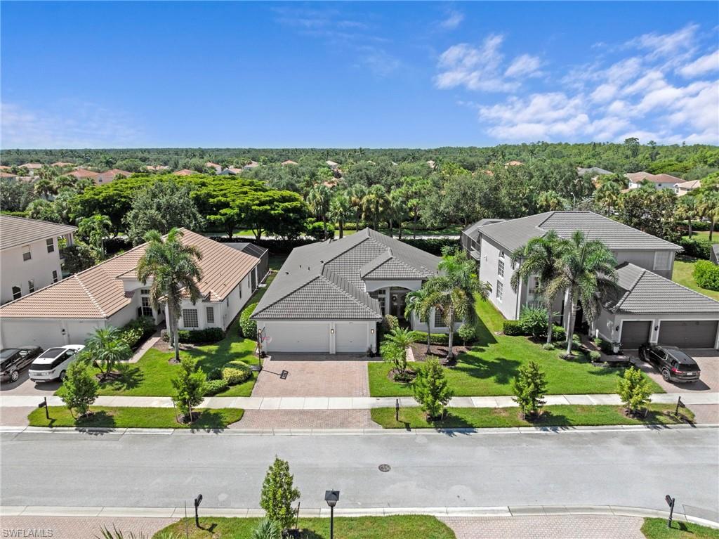 SATURNIA LAKES - Residential