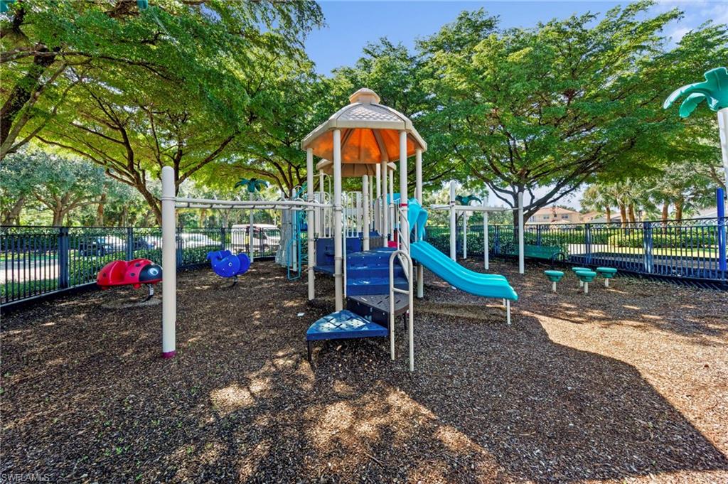 SATURNIA LAKES - Residential