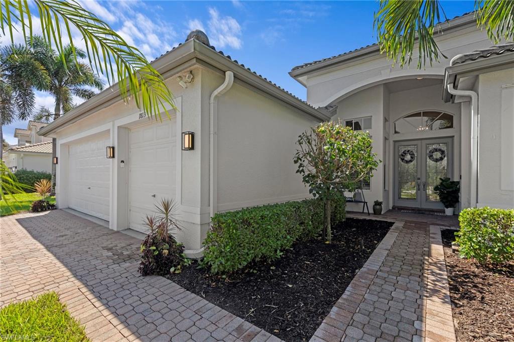 SATURNIA LAKES - Residential