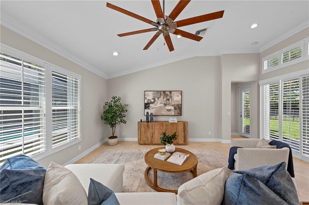 SATURNIA LAKES - Residential