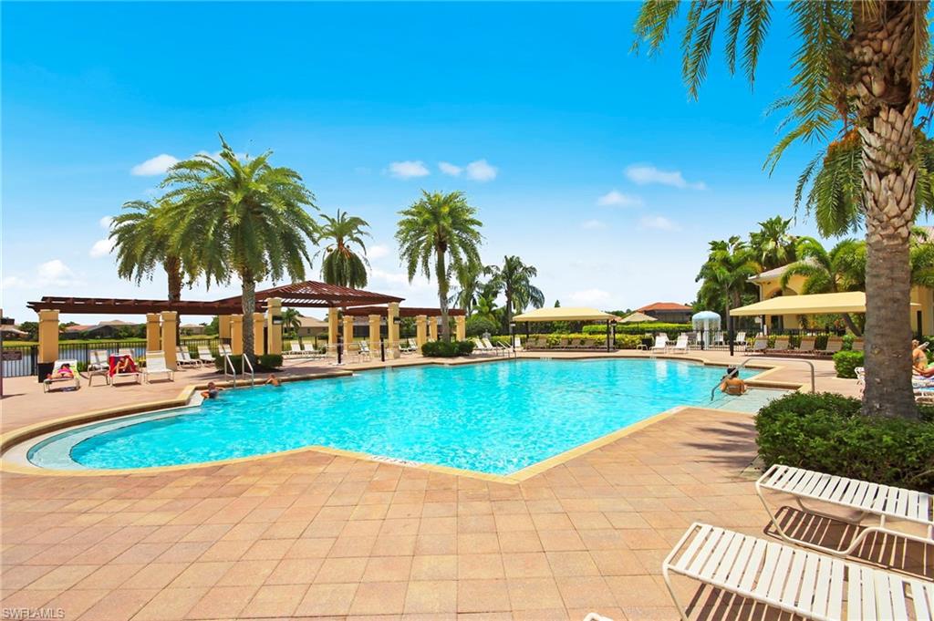 SATURNIA LAKES - Residential