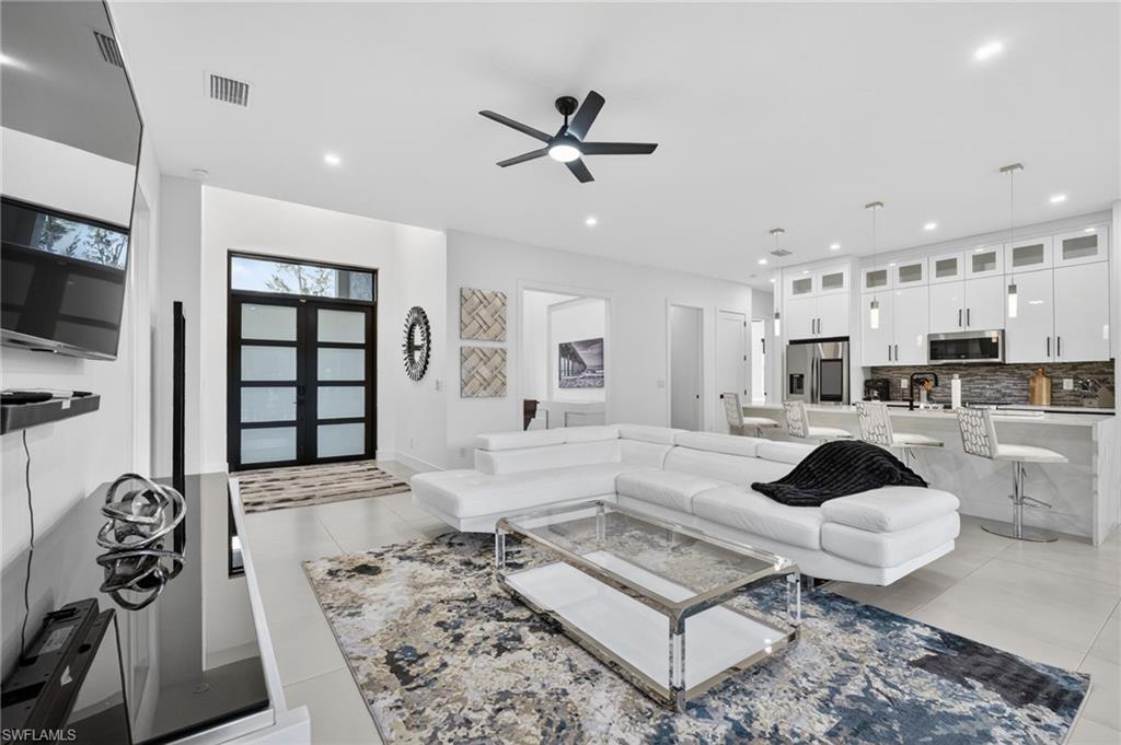 Properties 3724 SW 3rd ST