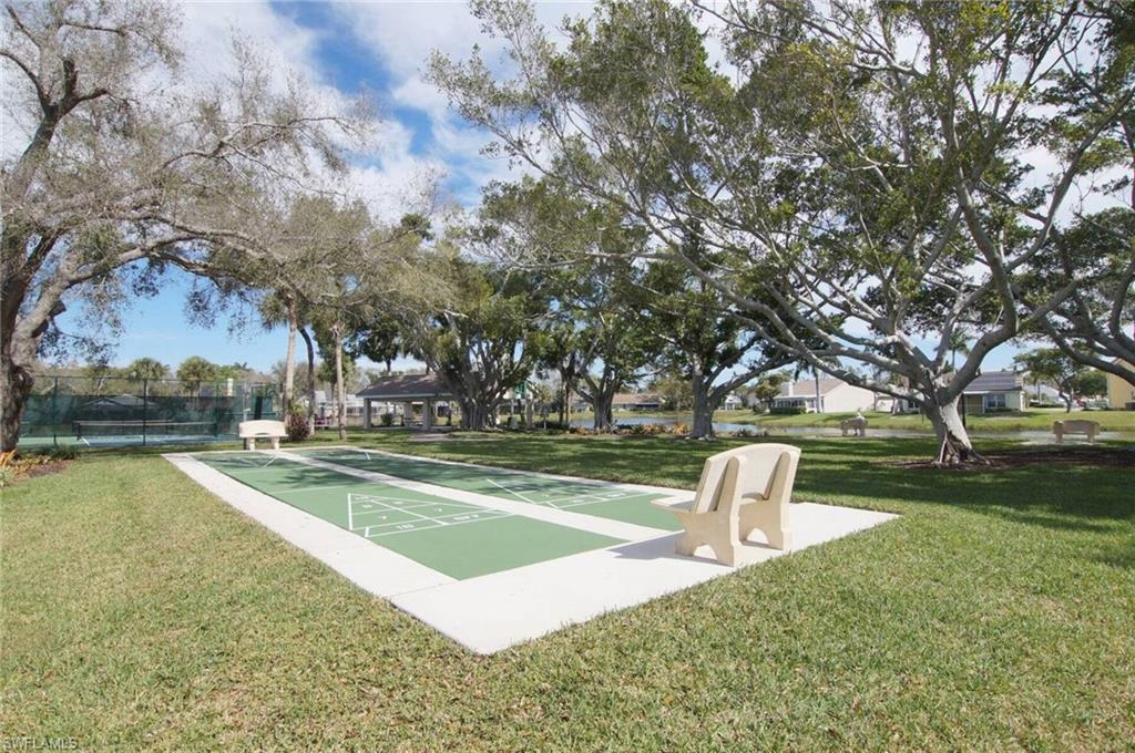 WILLOWBROOK - Residential