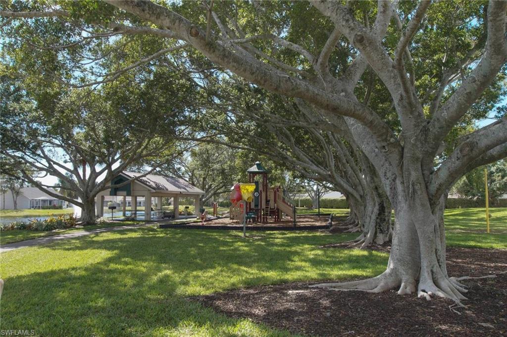 WILLOWBROOK - Residential