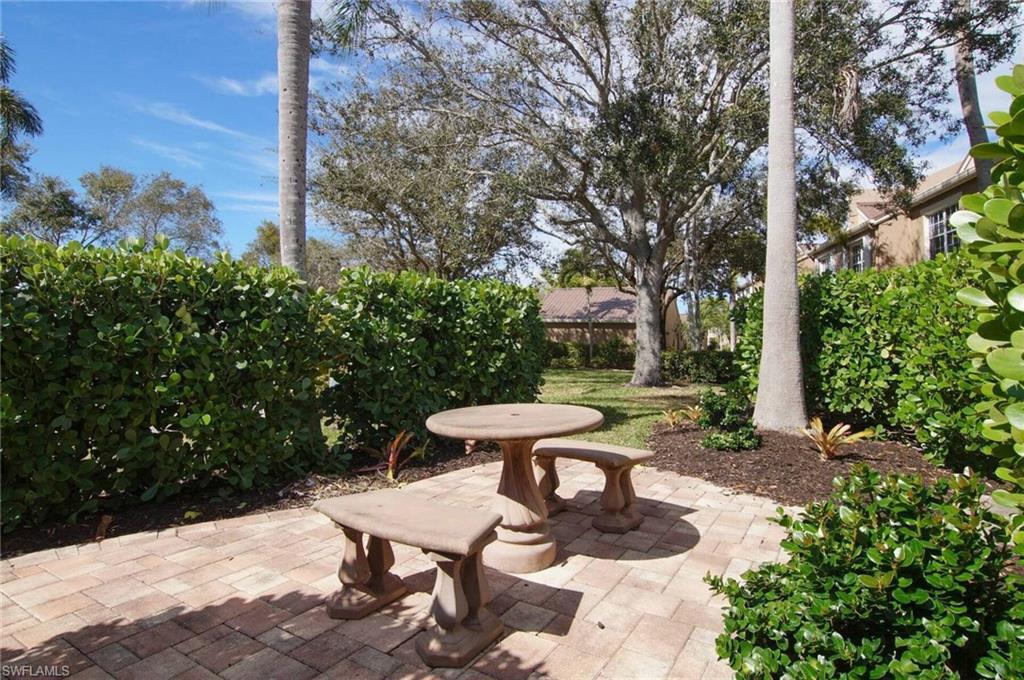 WILLOWBROOK - Residential