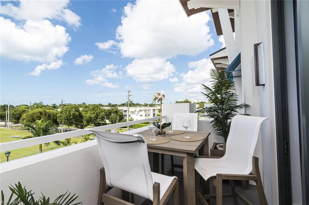 SOCE FLATS - Residential Lease