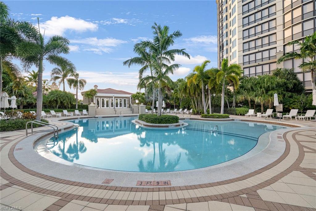 TRIESTE AT BAY COLONY - Residential