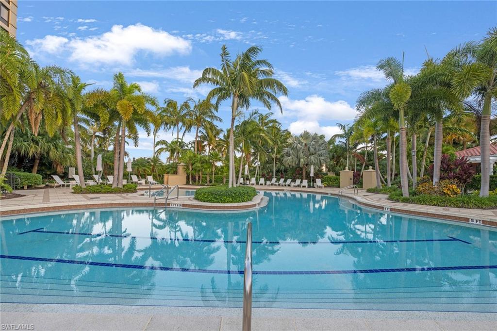 TRIESTE AT BAY COLONY - Residential