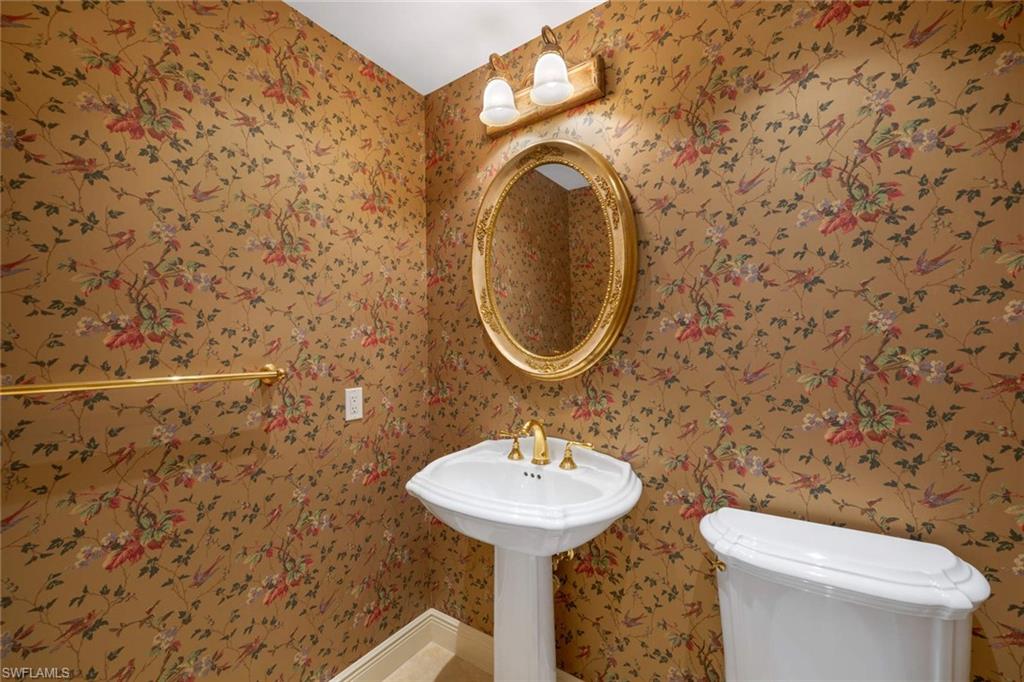 TRIESTE AT BAY COLONY - Residential