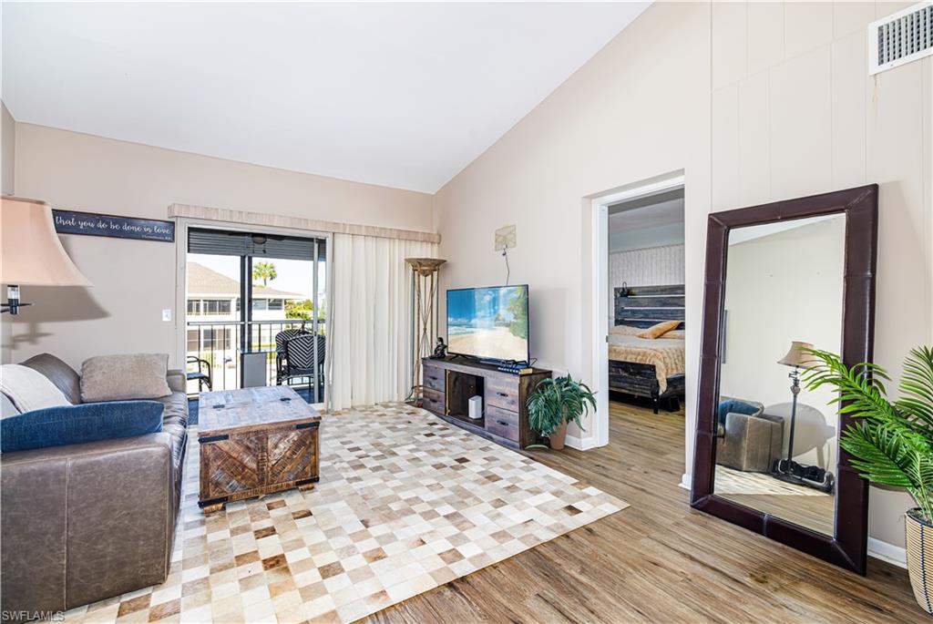 COUNTRY CLUB ESTATES CONDO - Residential