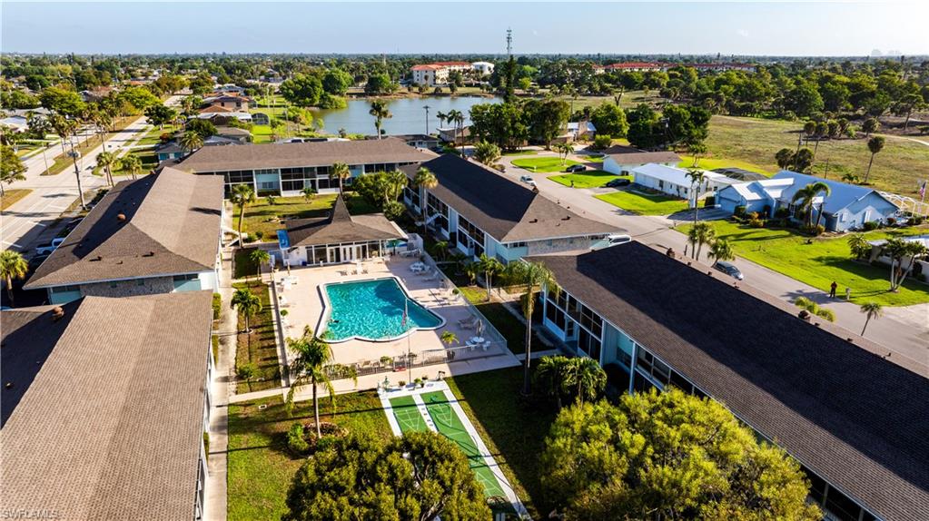 COUNTRY CLUB ESTATES CONDO - Residential