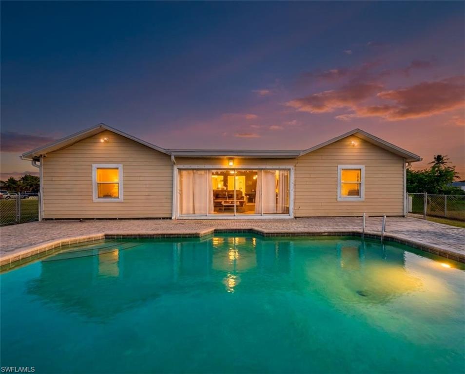 CAPE CORAL - Residential