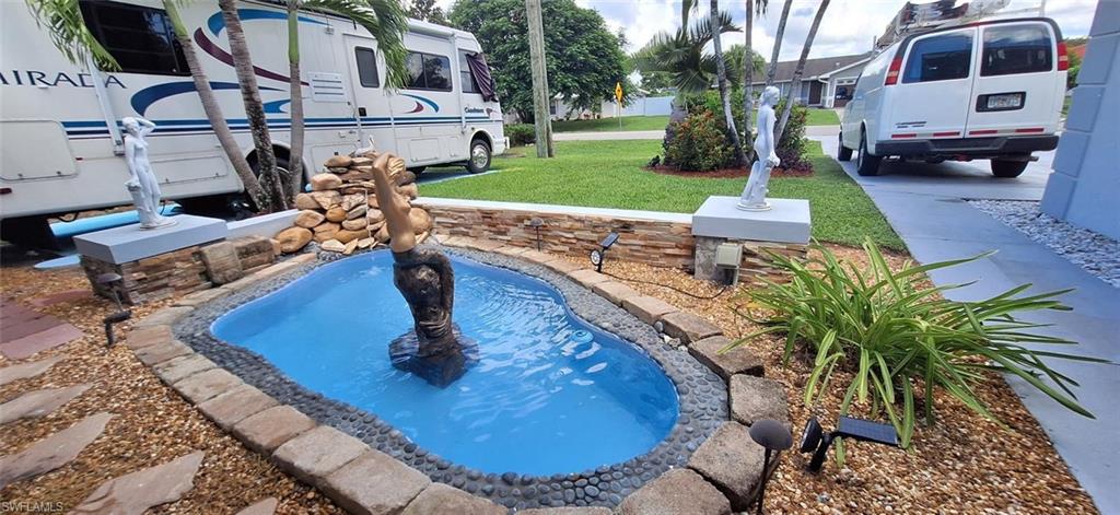 GOLDEN GATE CITY - Residential