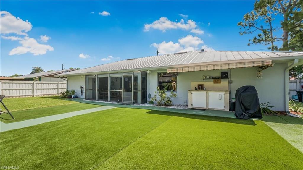 GOLDEN GATE CITY - Residential