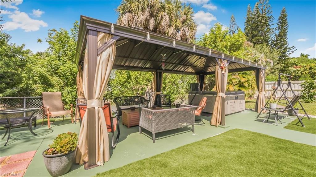 GOLDEN GATE CITY - Residential