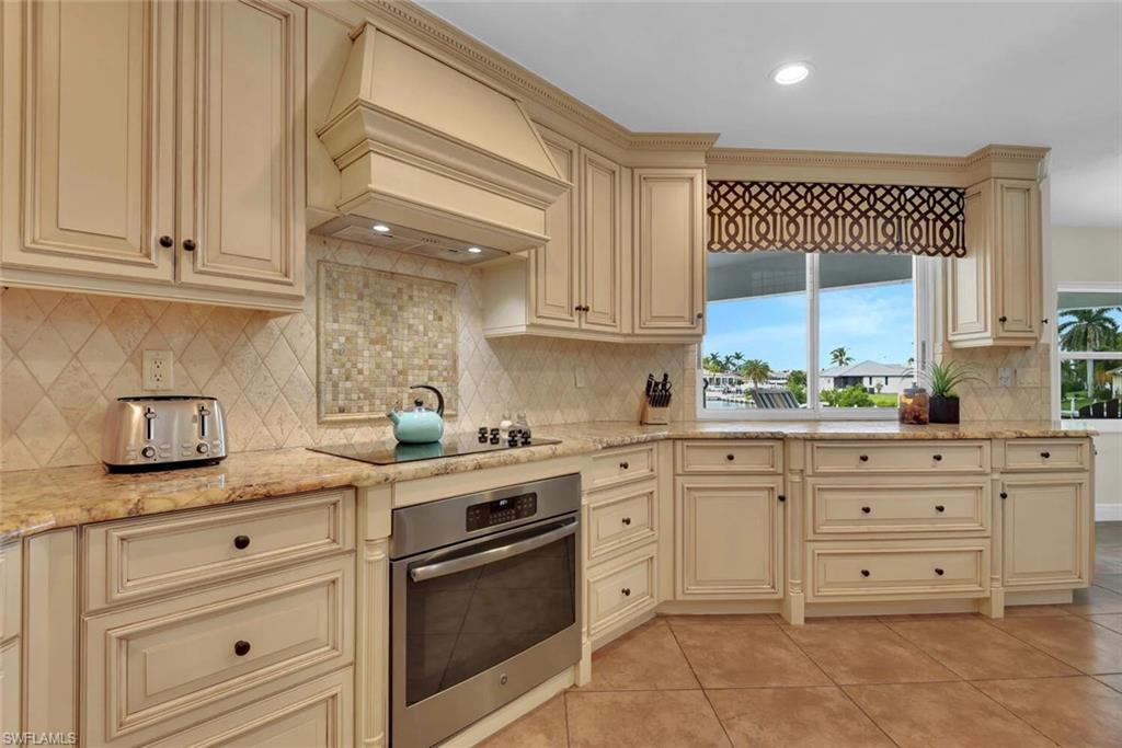 MARCO BEACH - Residential Lease