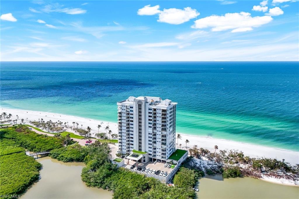 SEAPOINT AT NAPLES CAY - Residential