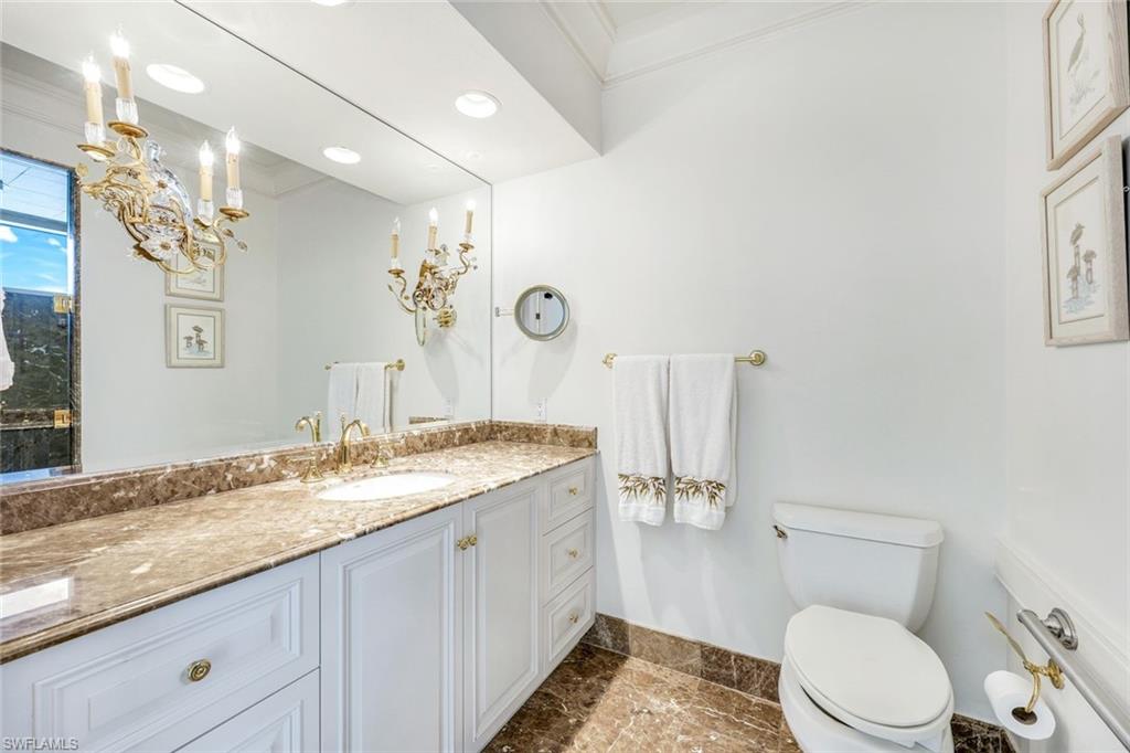 SEAPOINT AT NAPLES CAY - Residential