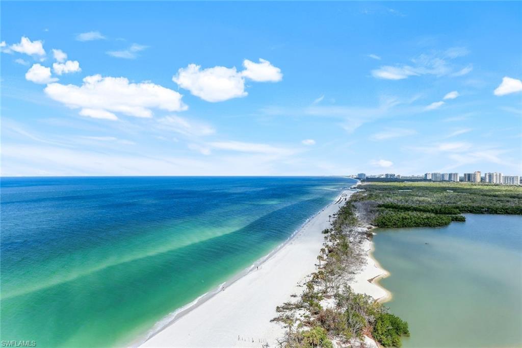 SEAPOINT AT NAPLES CAY - Residential