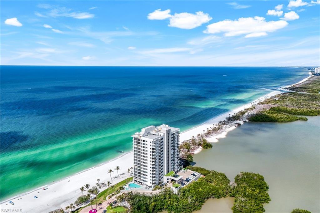 SEAPOINT AT NAPLES CAY - Residential