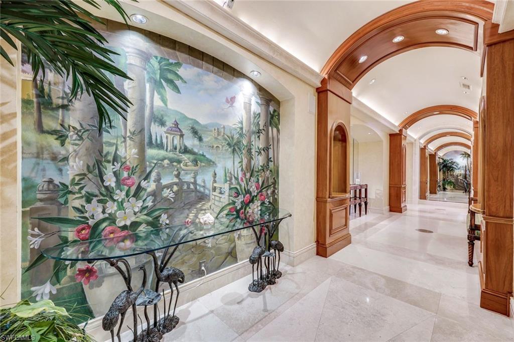 SEAPOINT AT NAPLES CAY - Residential