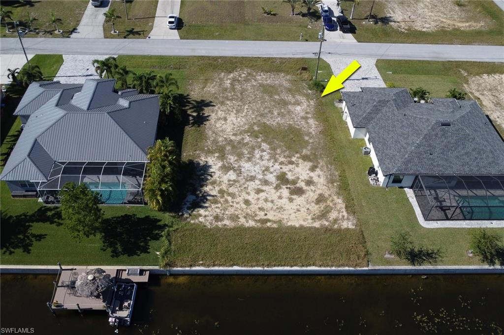 CAPE CORAL - Land