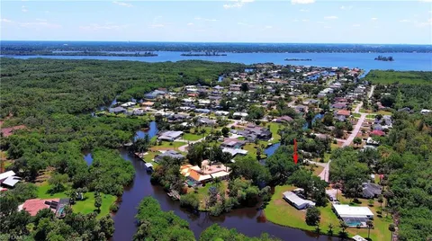 2466 N Westwood Dr, North Fort Myers, FL 33917 - MLS#: 225036496