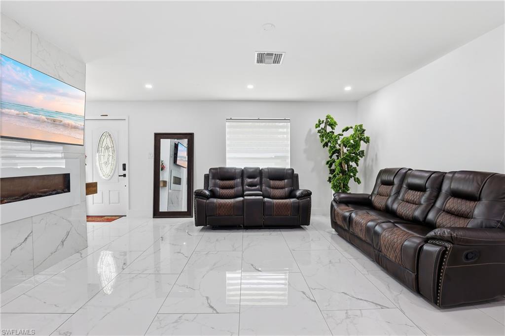 LOGAN WOODS - Residential