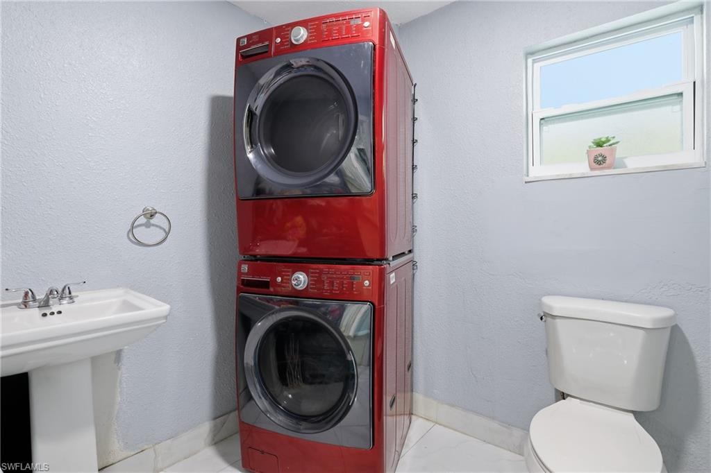 LOGAN WOODS - Residential