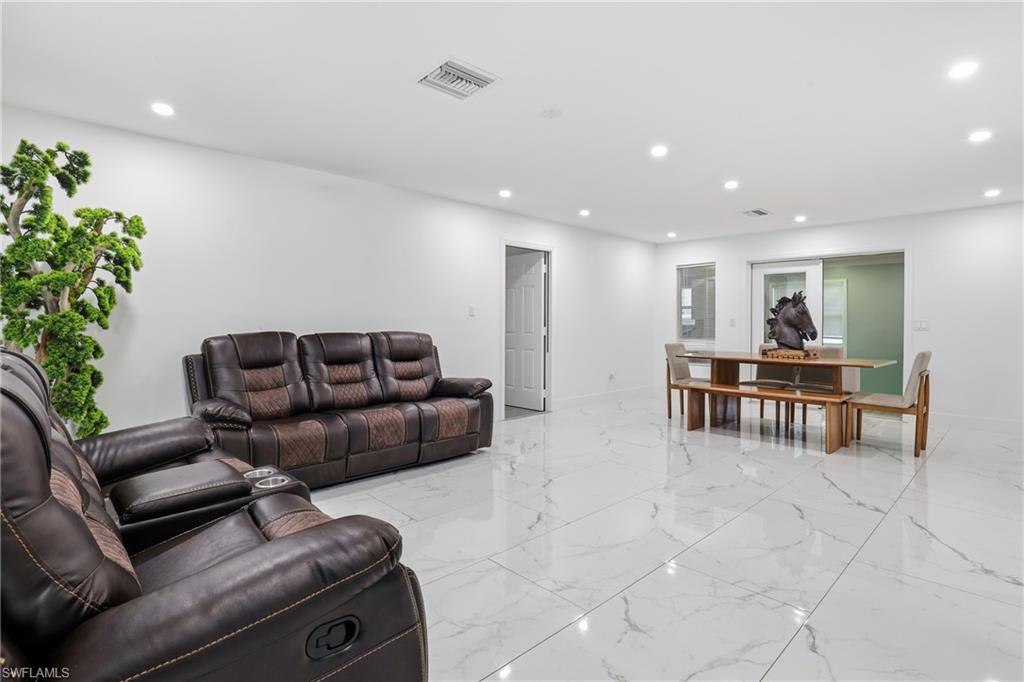 LOGAN WOODS - Residential