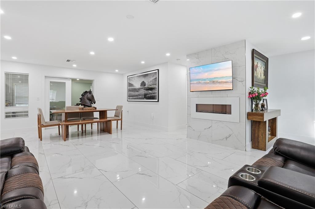 LOGAN WOODS - Residential