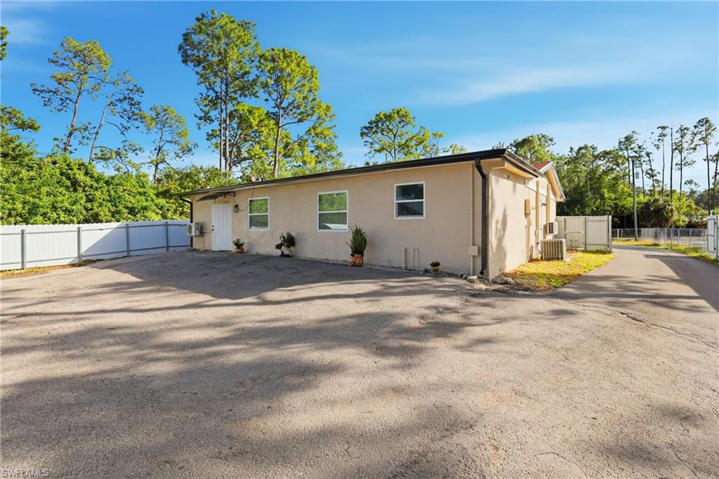 LOGAN WOODS - Residential