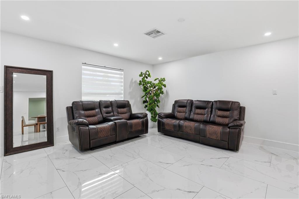 LOGAN WOODS - Residential