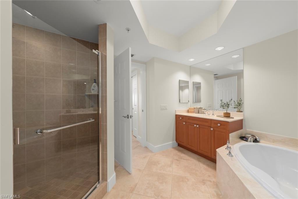 NAVONA AT THE COLONY - Residential