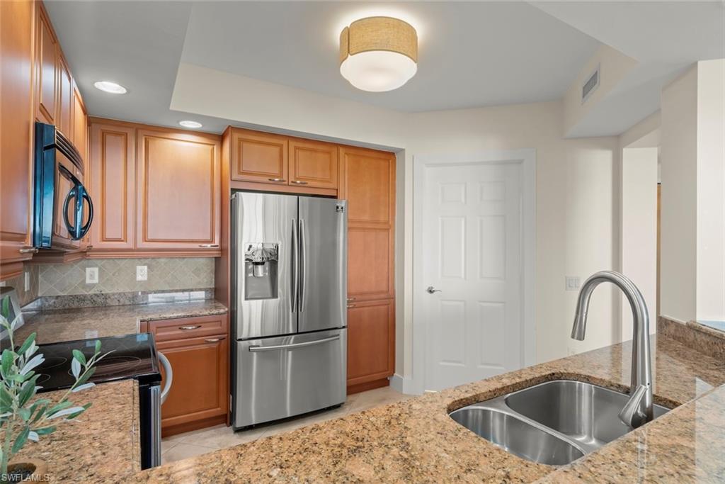 NAVONA AT THE COLONY - Residential