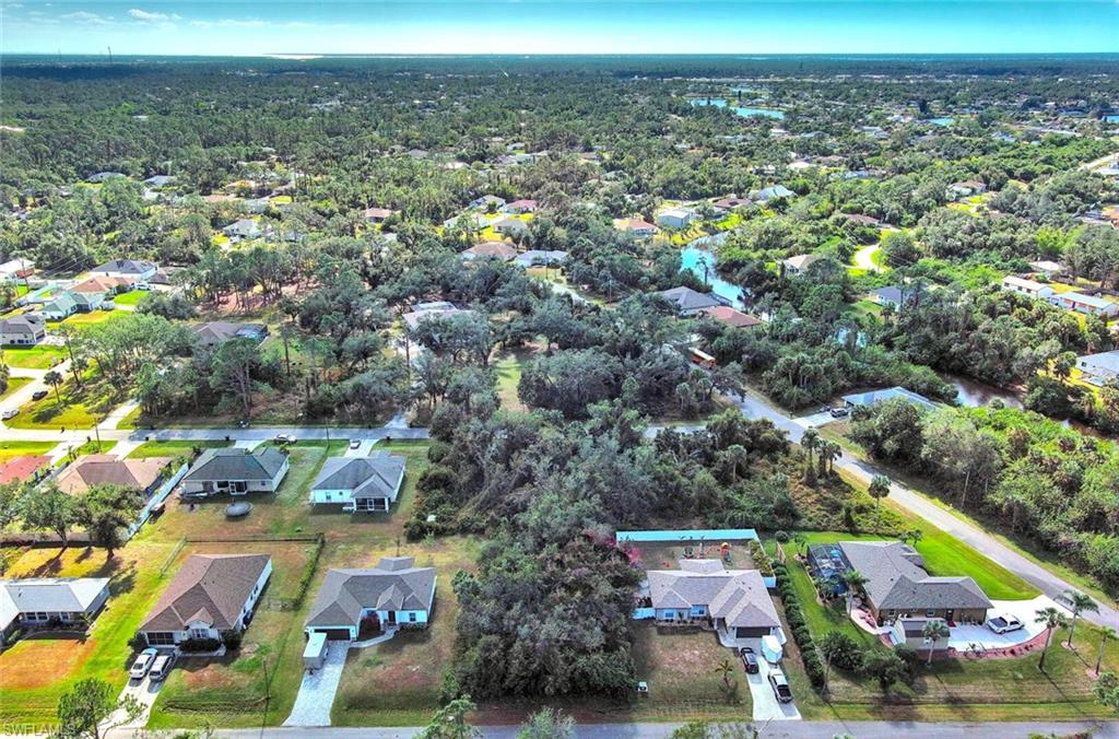 PORT CHARLOTTE - Land