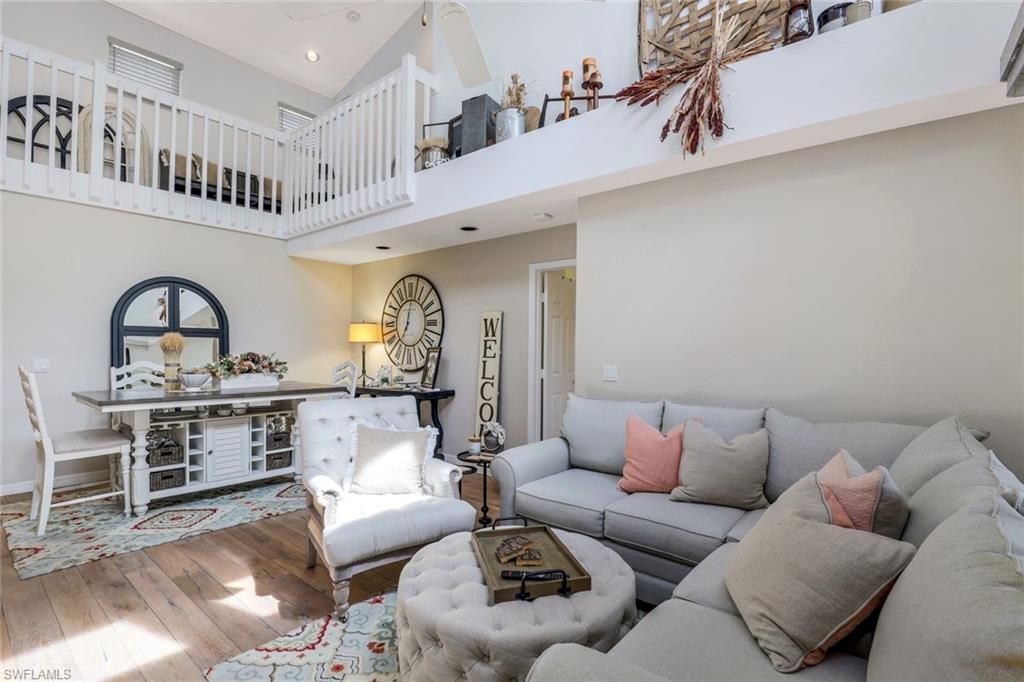 OAKWOOD VILLAS - Residential