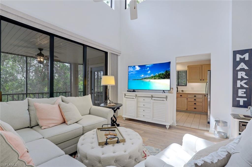 OAKWOOD VILLAS - Residential