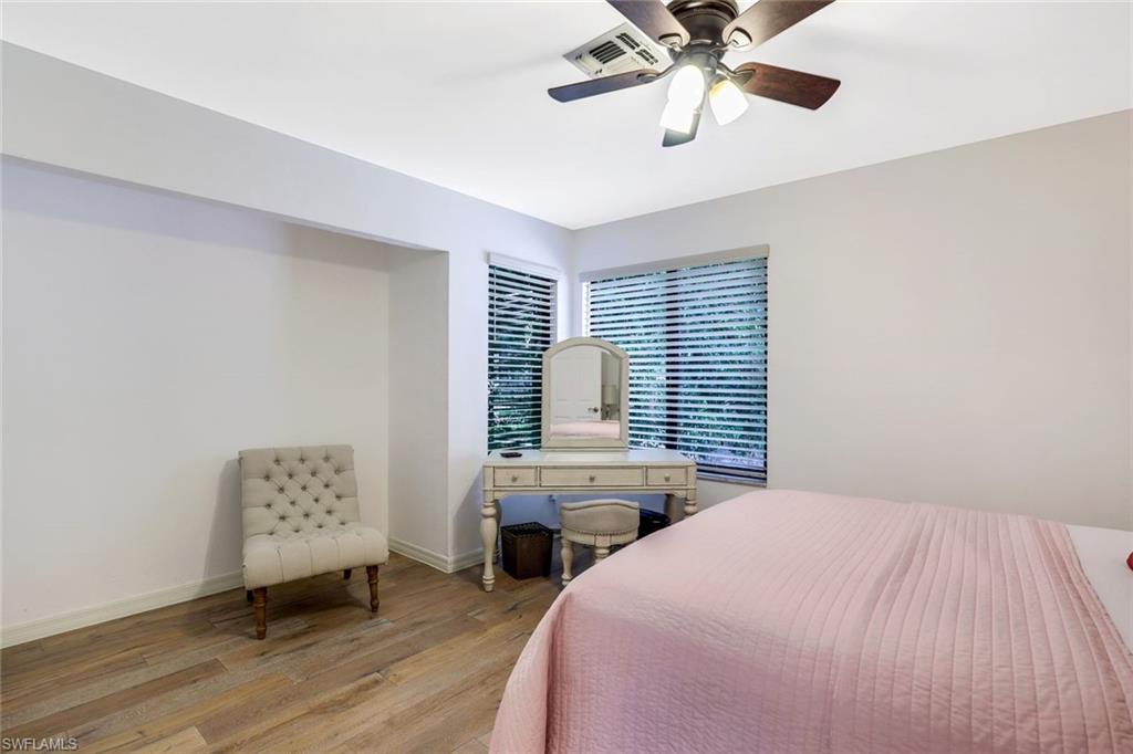 OAKWOOD VILLAS - Residential