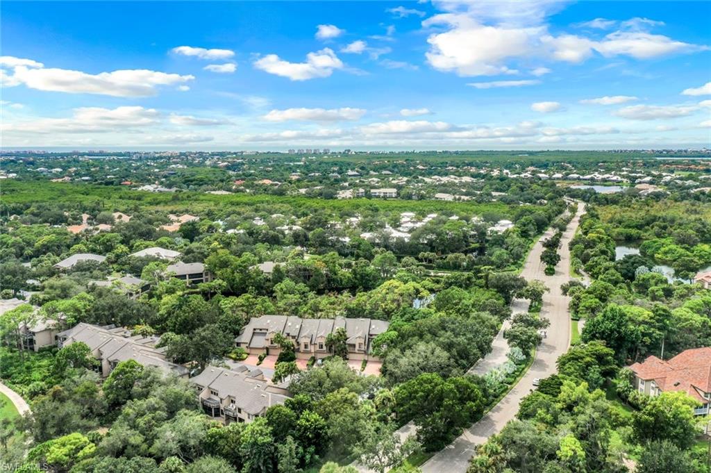 OAKWOOD VILLAS - Residential