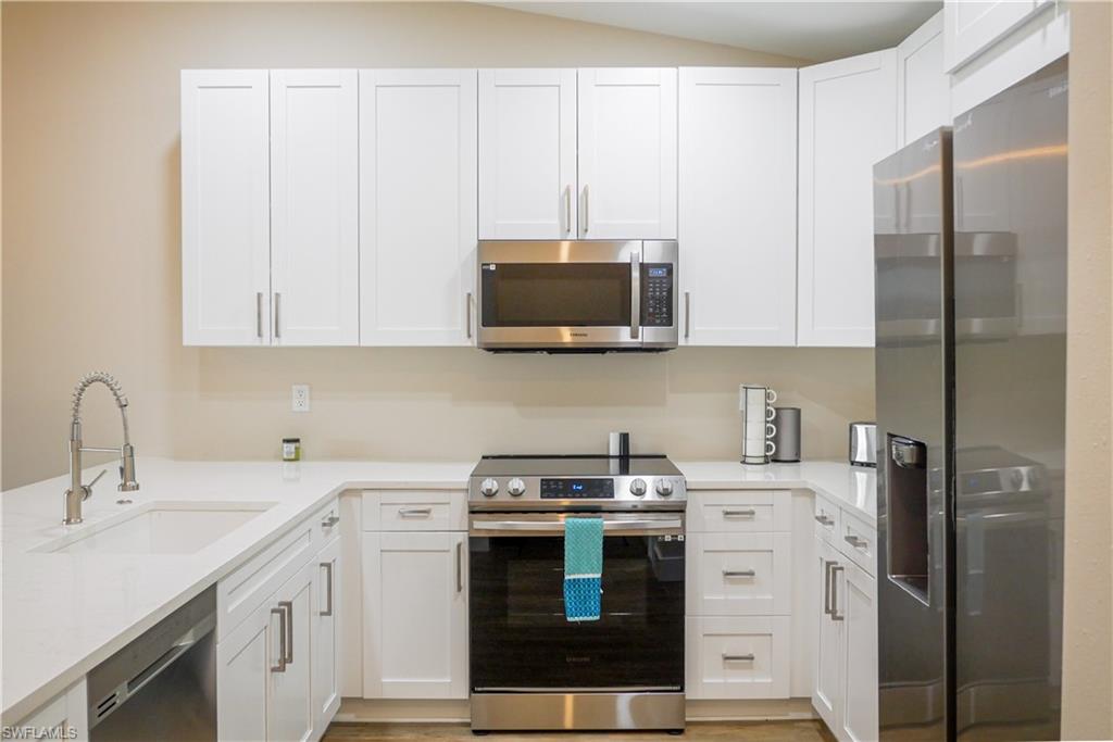 ISLAND PARK VILLAGE - Residential Lease