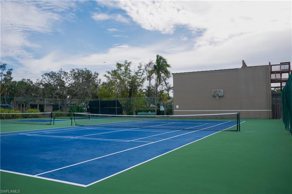 ISLAND PARK VILLAGE - Residential Lease