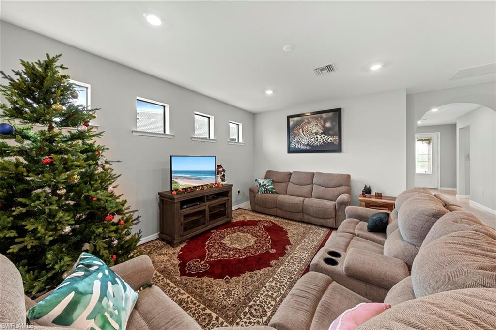 BRIDGETOWN - Residential