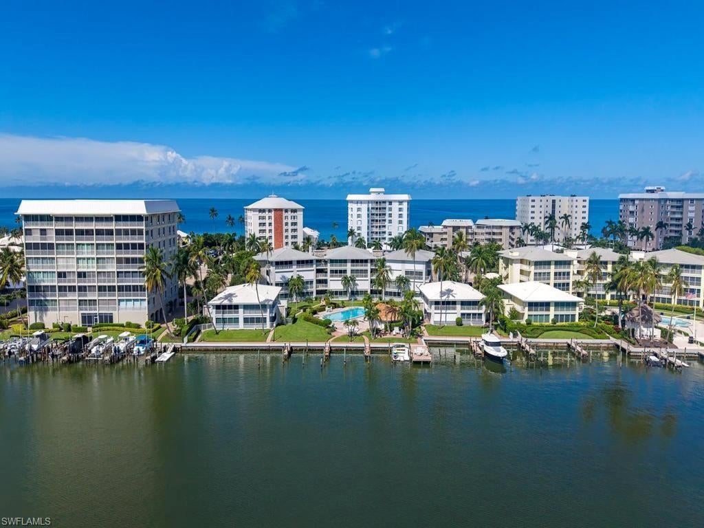 2800 Gulf Shore BLVD N 406