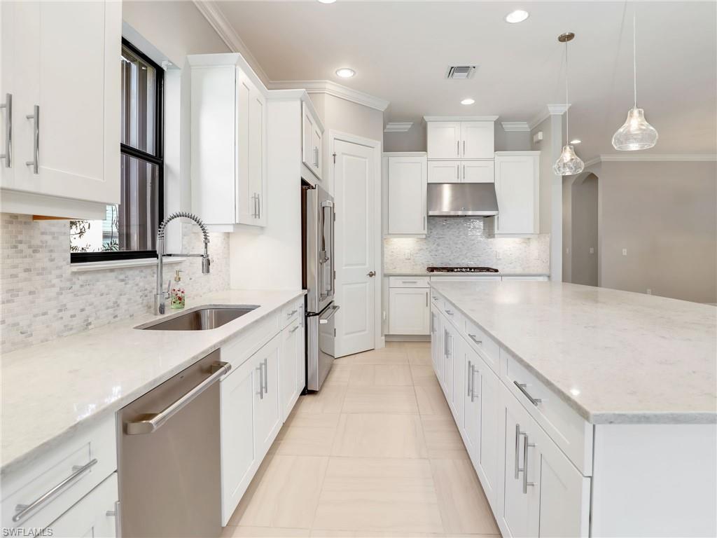 ESPLANADE AT HACIENDA LAKES - Residential