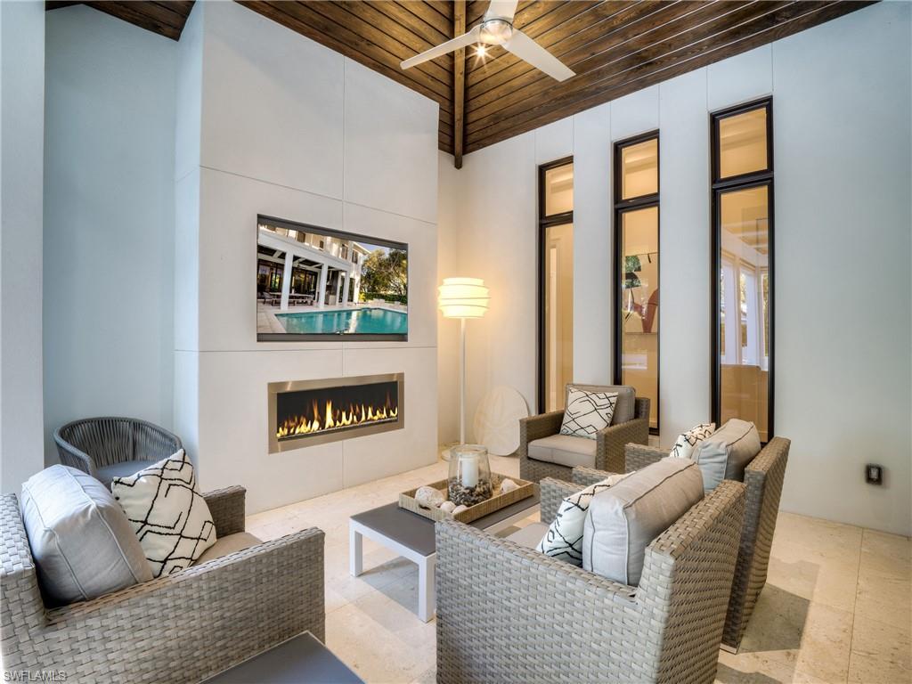 OLDE NAPLES - Residential