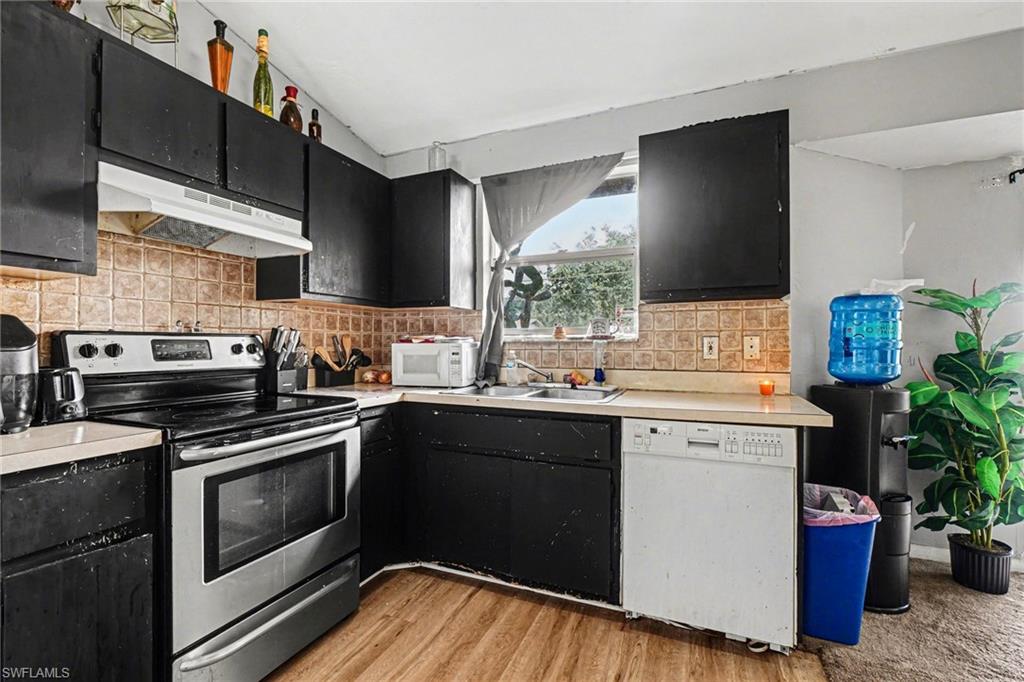 900 BUILDING - Residential