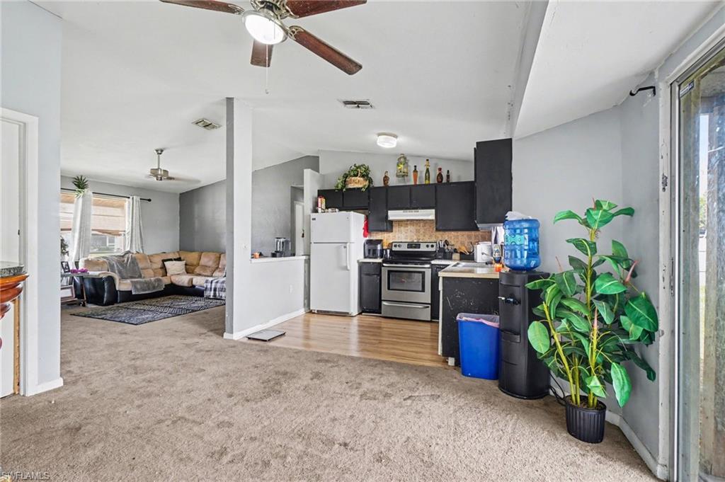 900 BUILDING - Residential